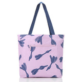Reversible Tote Shell Lei in White/Navy by Aloha Collection