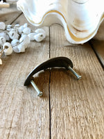 Brass Hamptons style shell handle