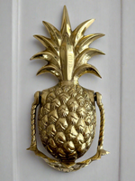 Brass Pineapple Door knocker (large and extra large)