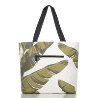 Day Tripper Tote Bag - Lū’au by Aloha Collection