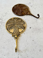 Round Palm Hook - by Pineapple Traders
